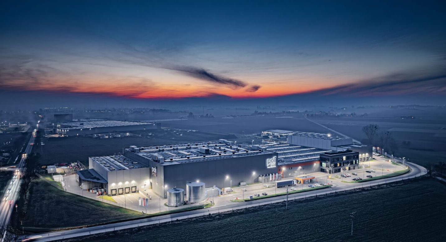 Zakłady Polipak – nowoczesne oświetlenie LED w hali produkcyjnej i biurach