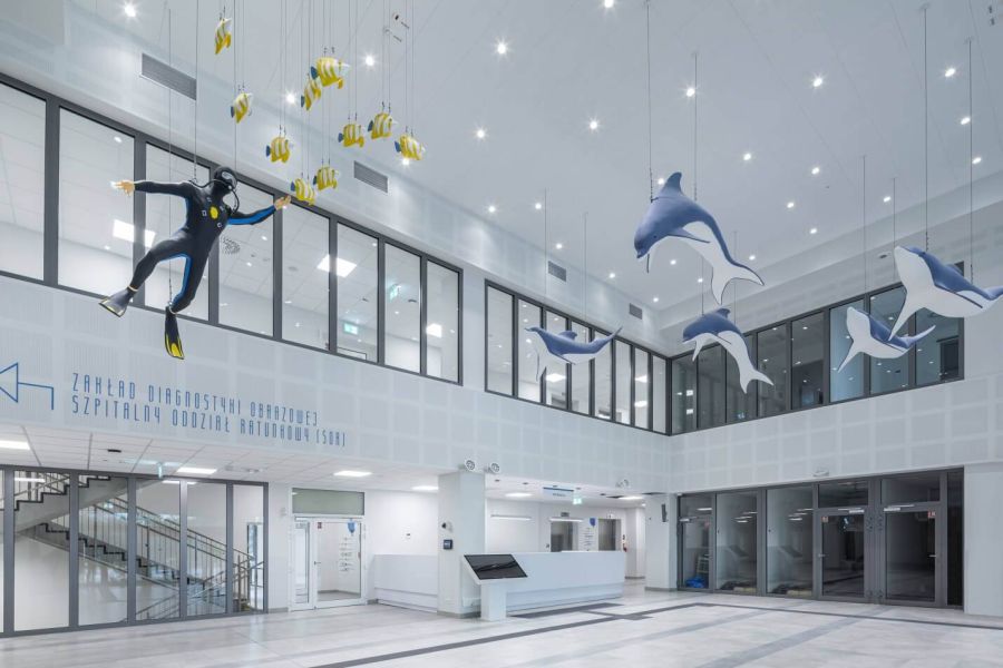 Wielkopolskie Centrum Zdrowia Dziecka hol wejściowy oświetlenie LED