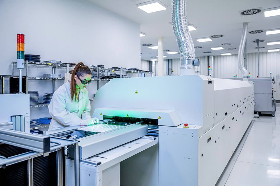Linia SMT Lena Lighting maszyna paski LED, oświetlenie clean room LED