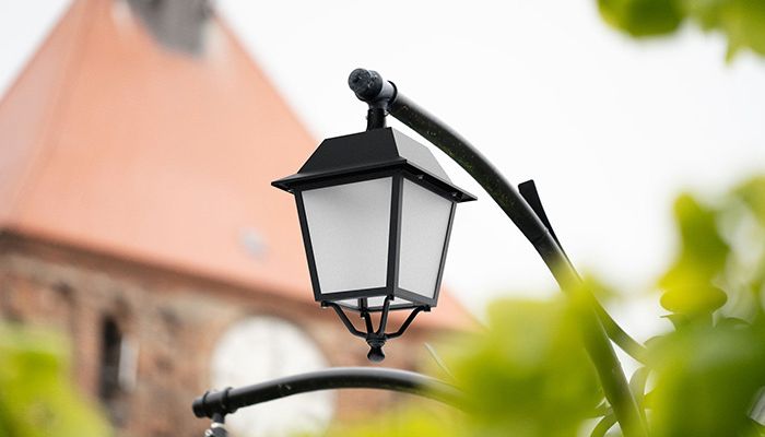 Constelia LED – nowa linia stylizowanych opraw parkowo-miejskich